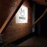 Mirielle רוסט